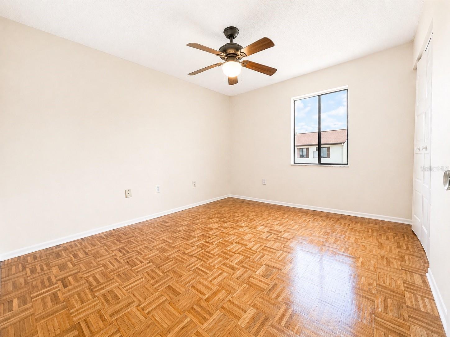 Image 13 of 30 For 723 115th Avenue N 2106