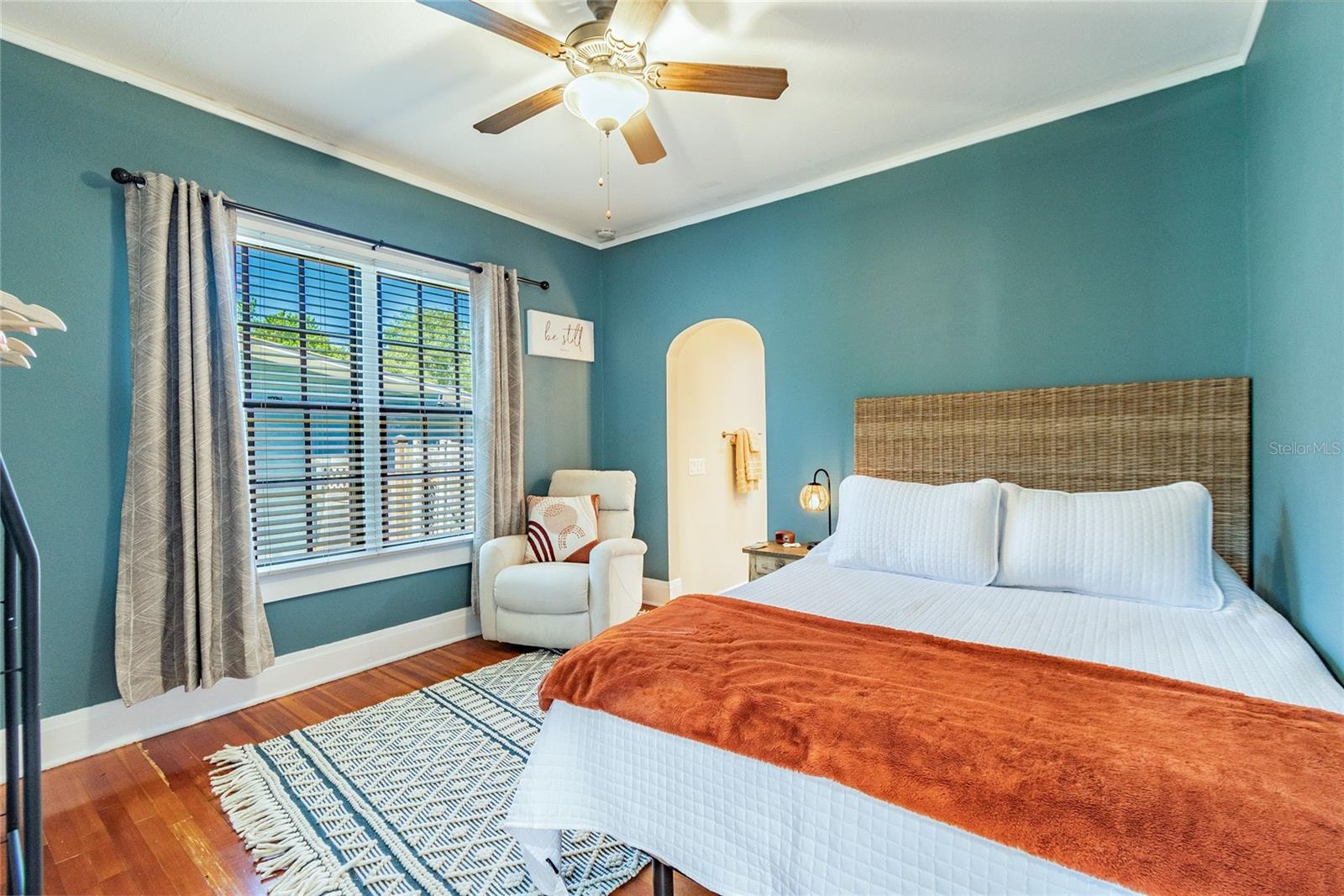 Image 11 of 31 For 310 Paris Street