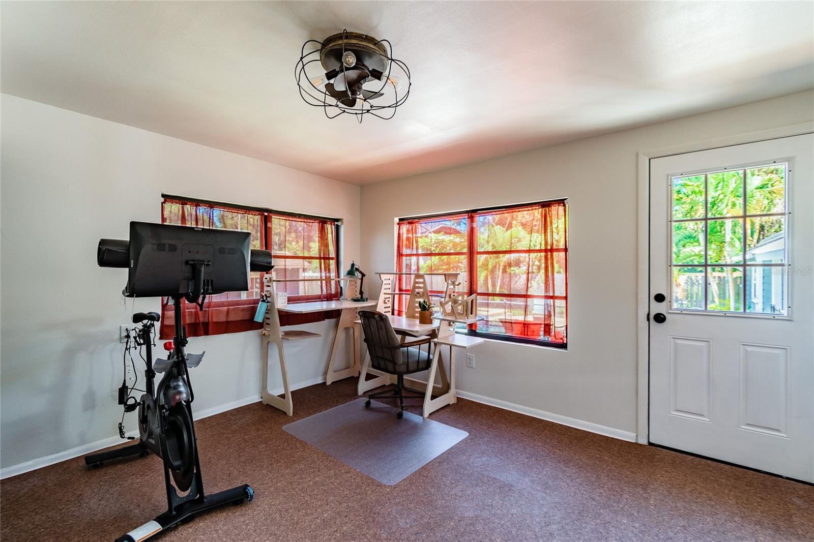 Image 17 of 31 For 310 Paris Street