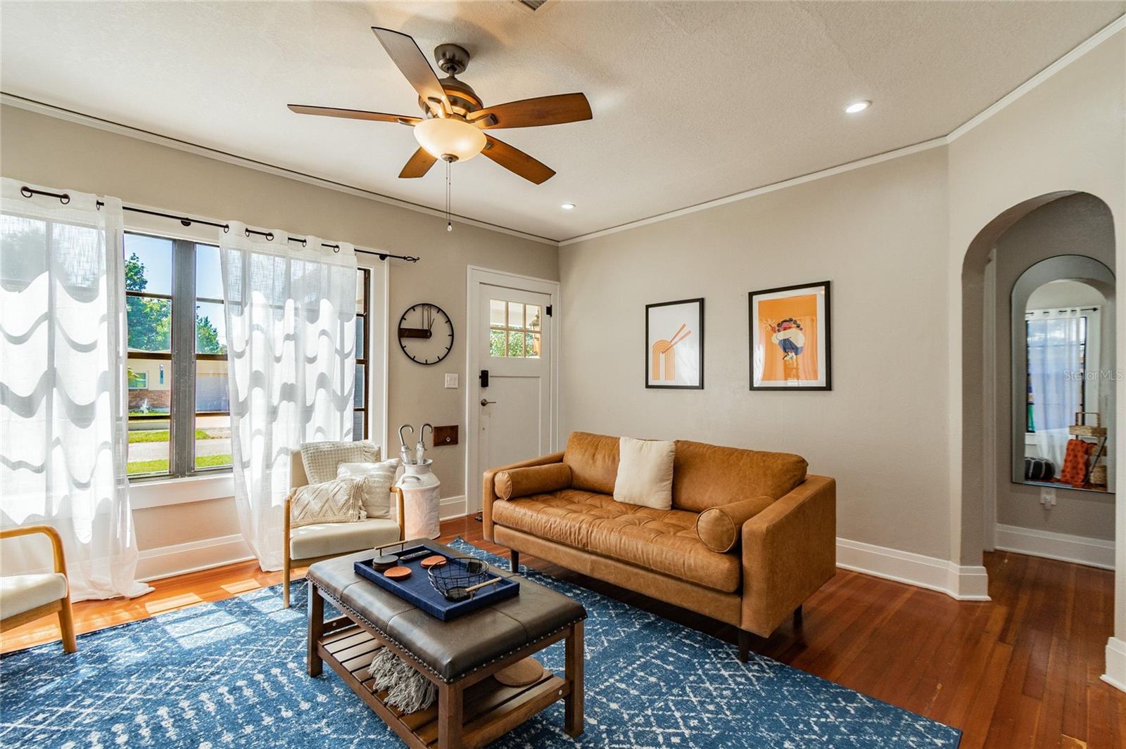 Image 18 of 31 For 310 Paris Street