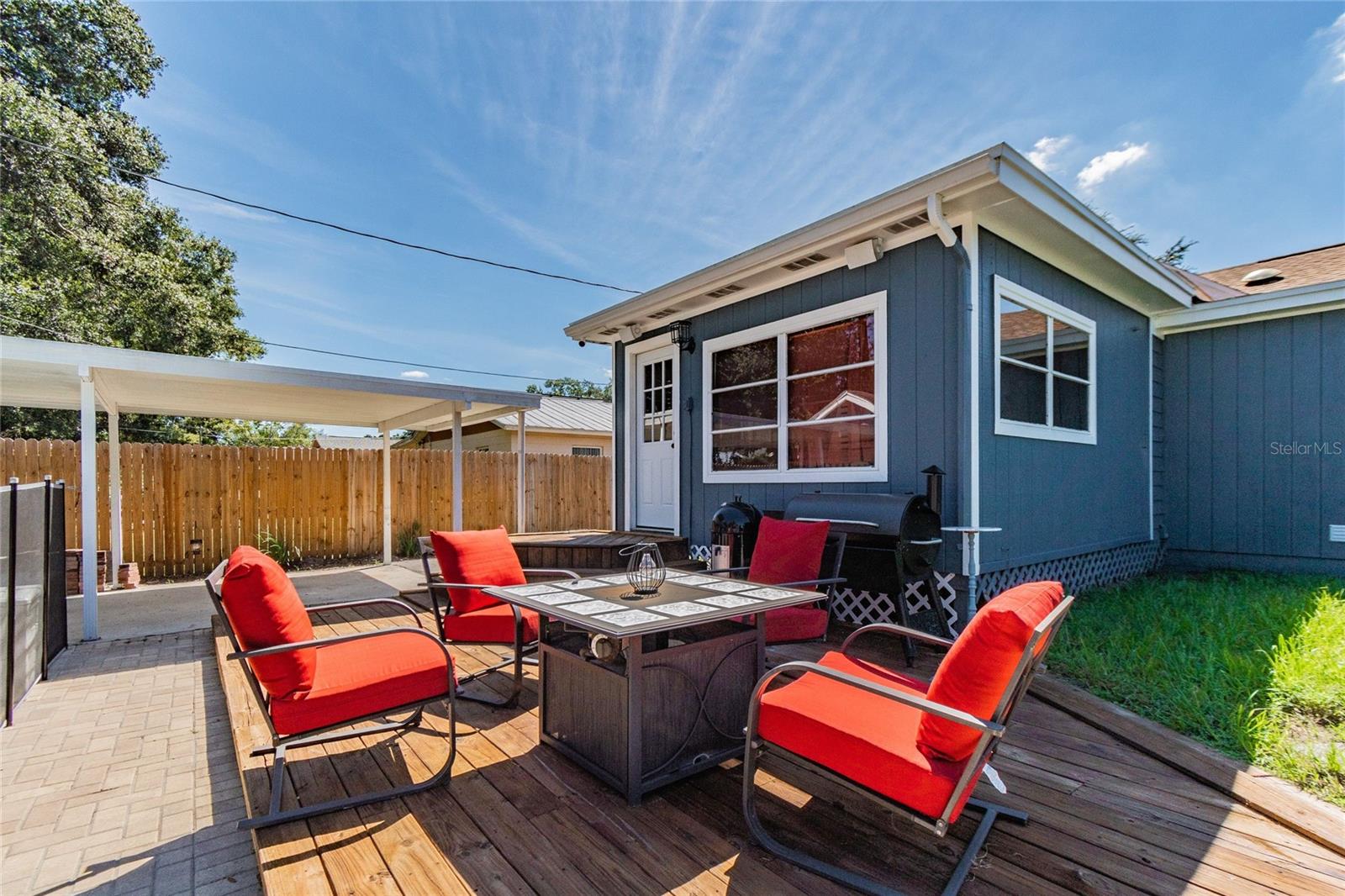 Image 19 of 31 For 310 Paris Street