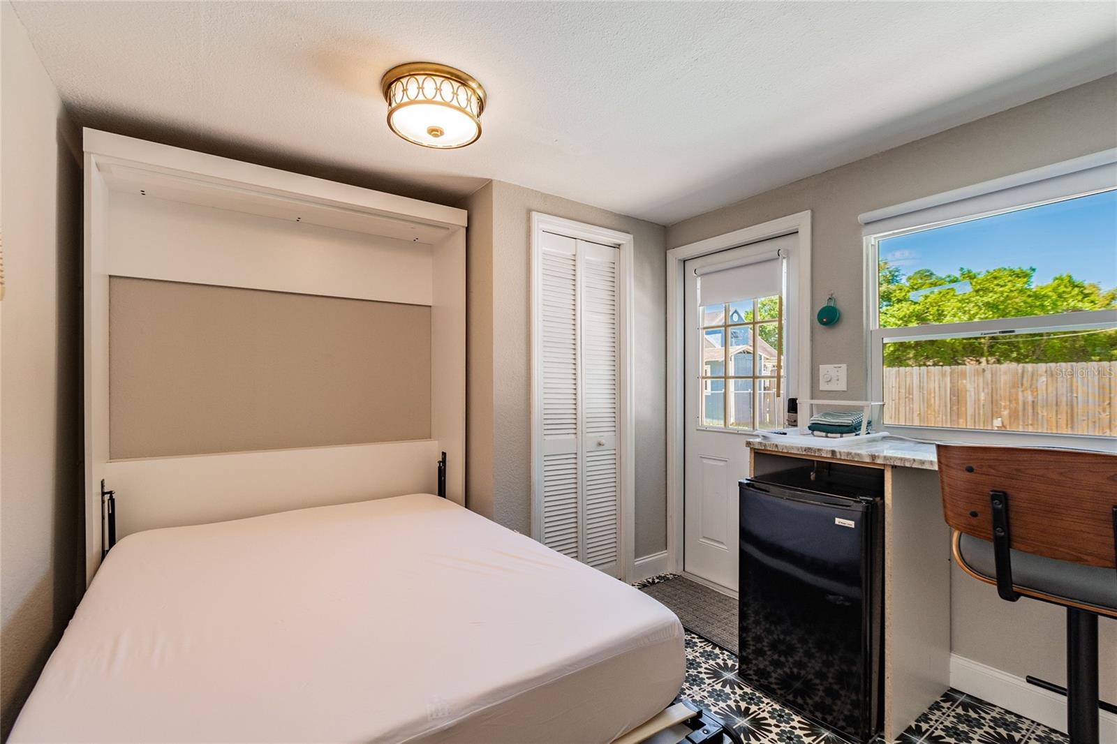 Image 23 of 31 For 310 Paris Street