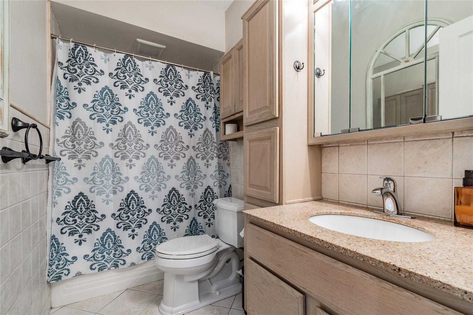 Image 25 of 31 For 310 Paris Street