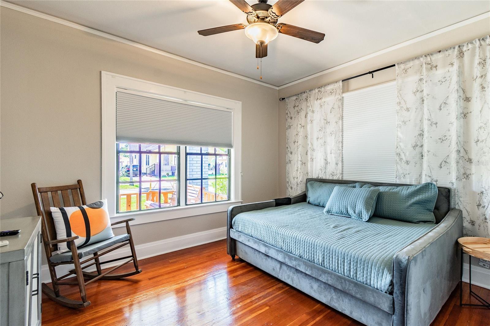 Image 27 of 31 For 310 Paris Street