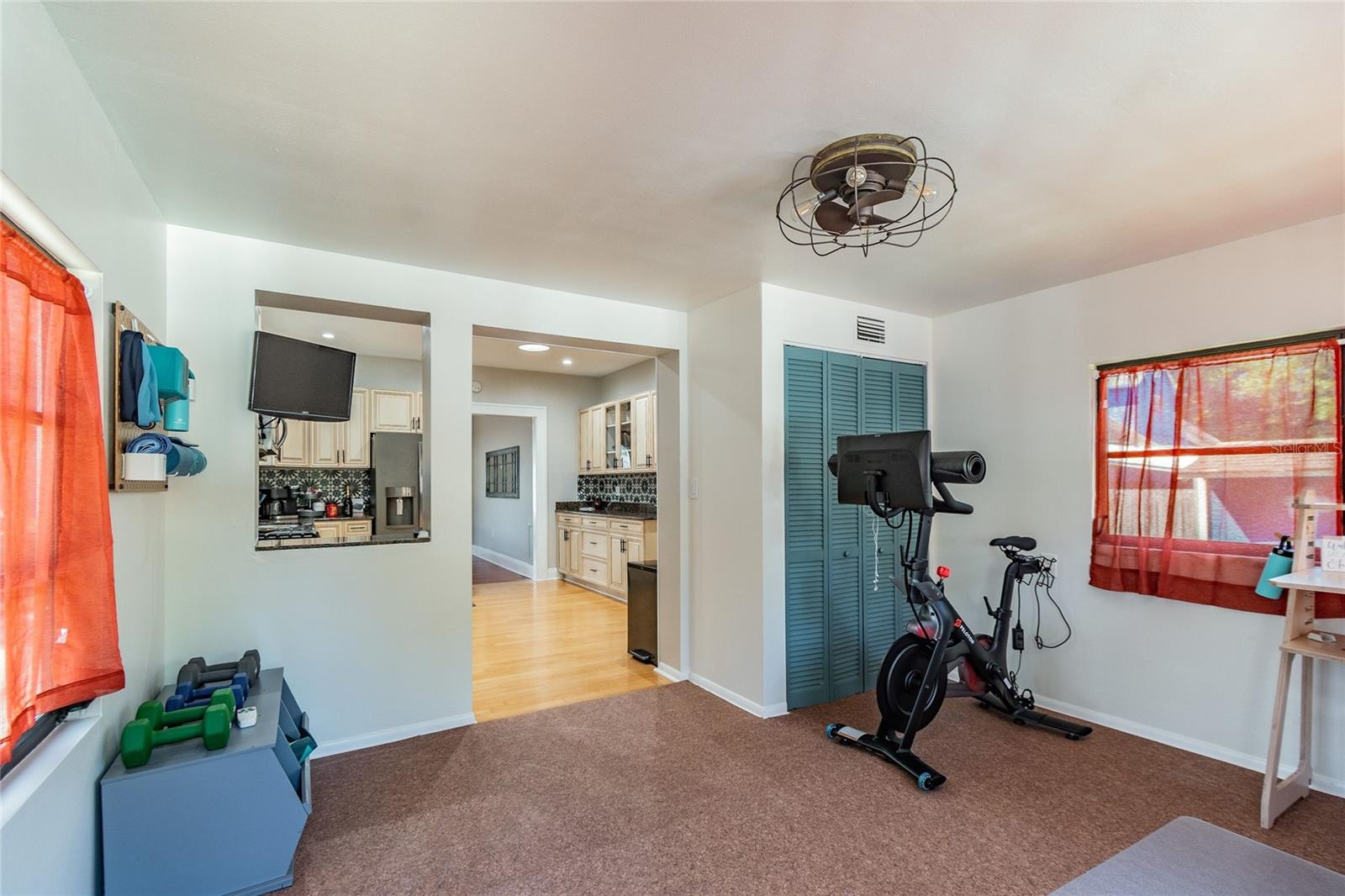 Image 31 of 31 For 310 Paris Street