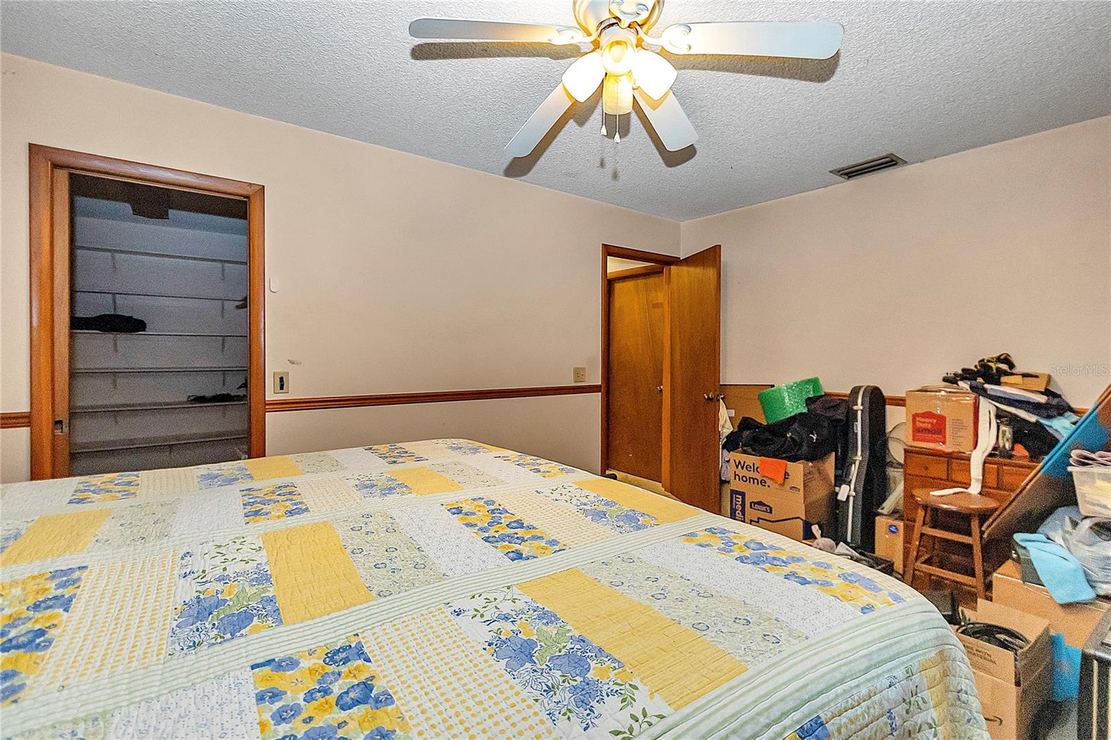 Image 13 of 34 For 16738 63 Lane