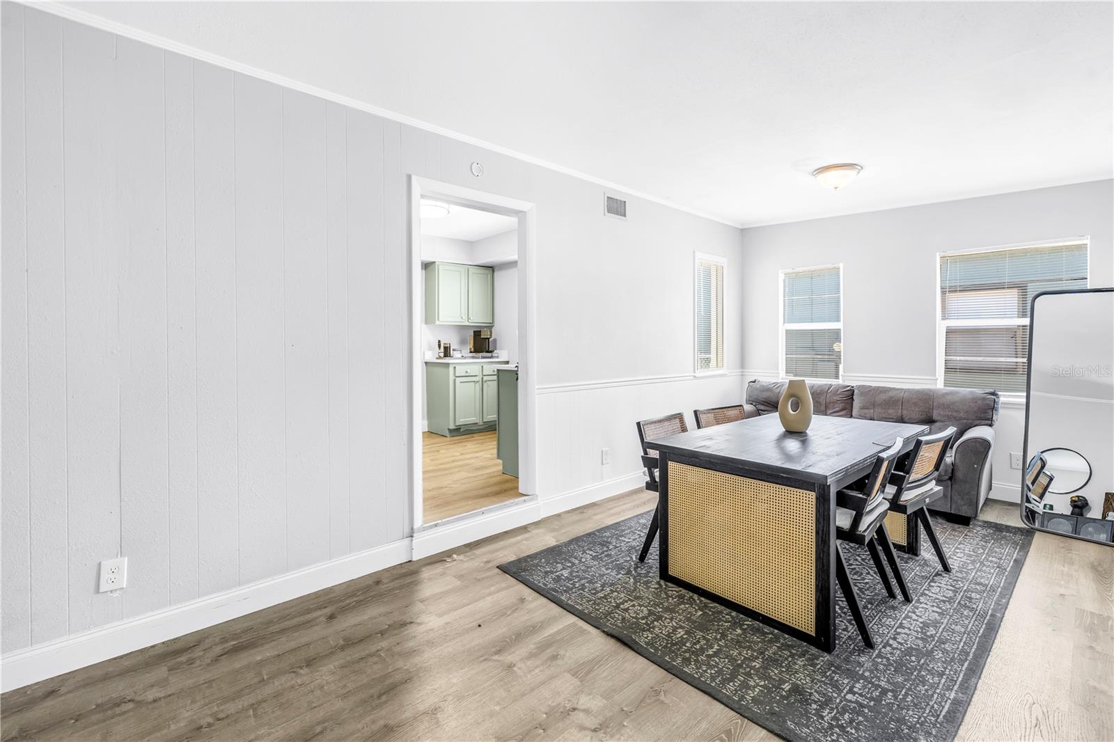 Image 14 of 29 For 4729 12th Avenue S