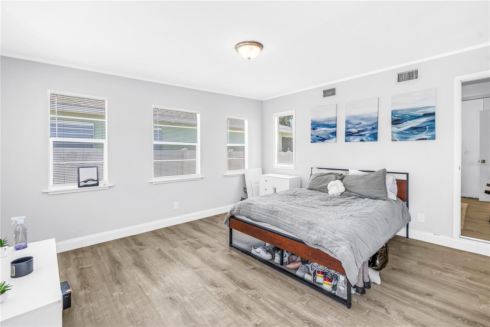 Image 16 of 29 For 4729 12th Avenue S