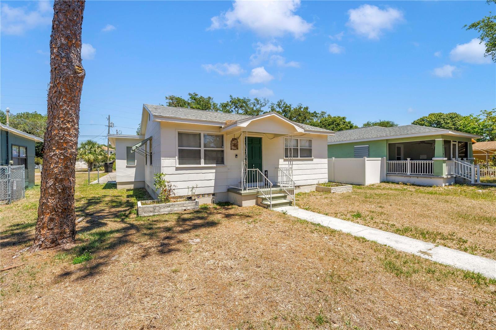 Image 2 of 29 For 4729 12th Avenue S