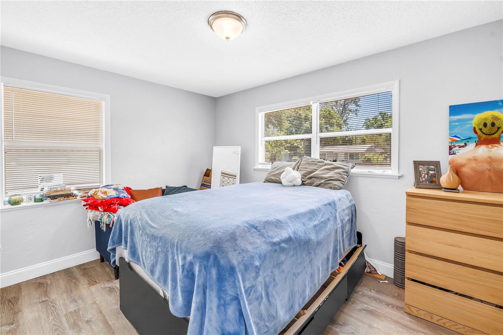 Image 22 of 29 For 4729 12th Avenue S