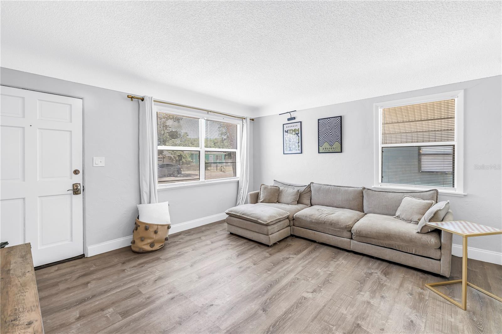 Image 3 of 29 For 4729 12th Avenue S