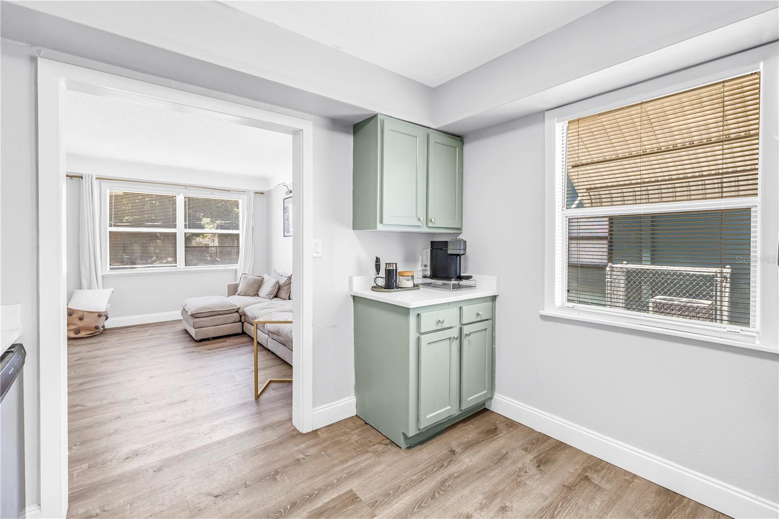 Image 9 of 29 For 4729 12th Avenue S