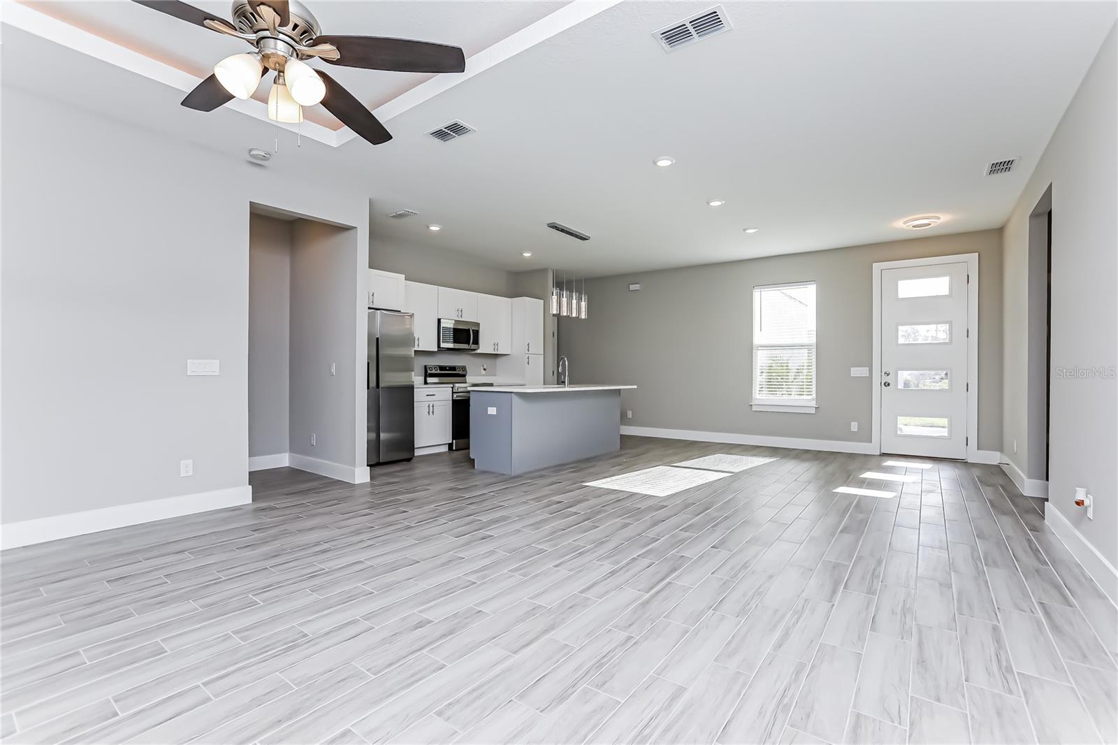 Image 2 of 15 For 344 Hibiscus Drive