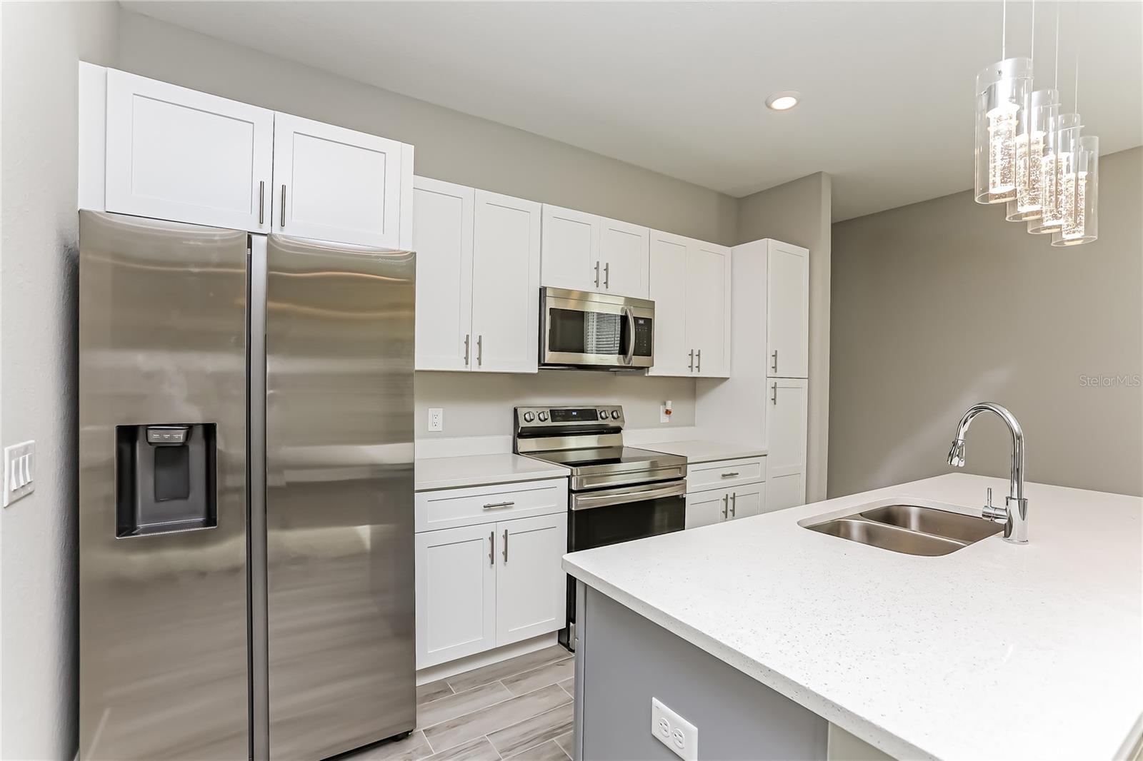 Image 4 of 15 For 344 Hibiscus Drive