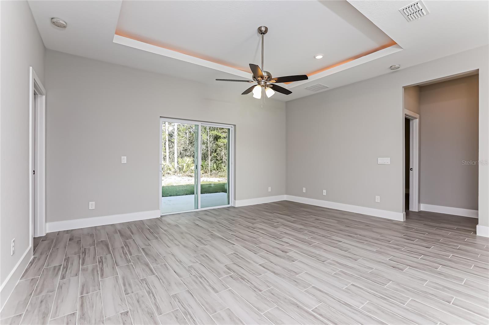 Image 5 of 15 For 344 Hibiscus Drive