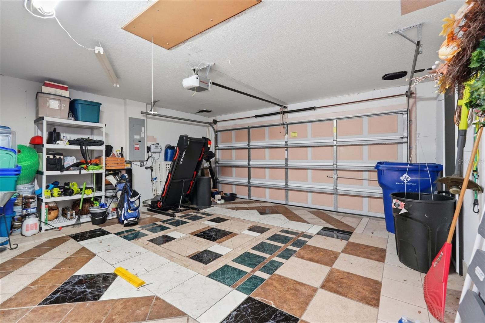 Image 19 of 53 For 4133 Savage Station Circle