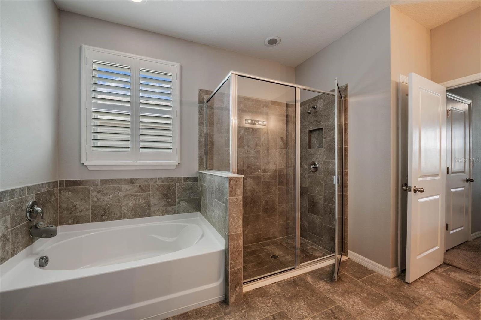 Image 22 of 44 For 6420 Triton Lane