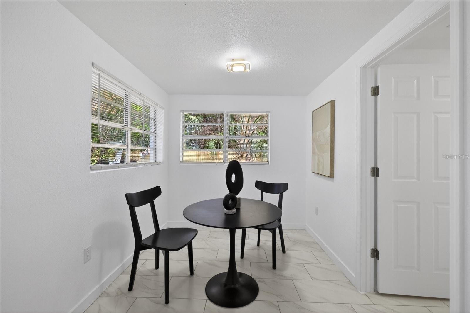 Image 21 of 33 For 7806 114th Avenue