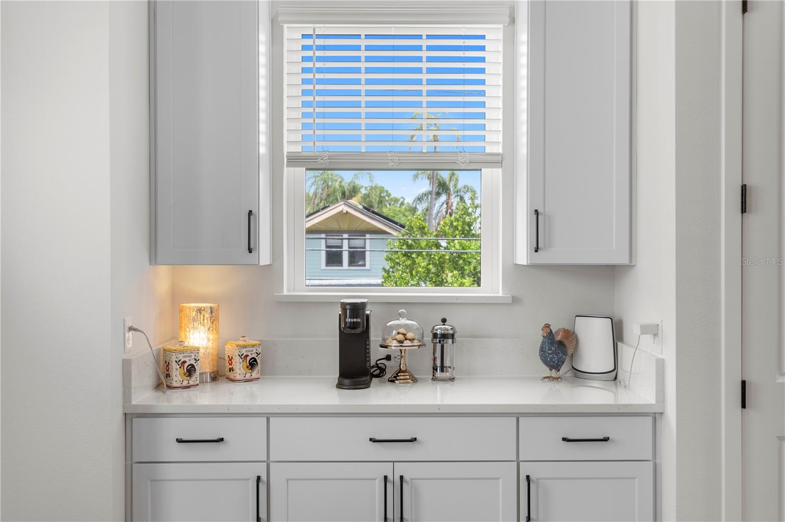 Image 19 of 41 For 114 21 Street N