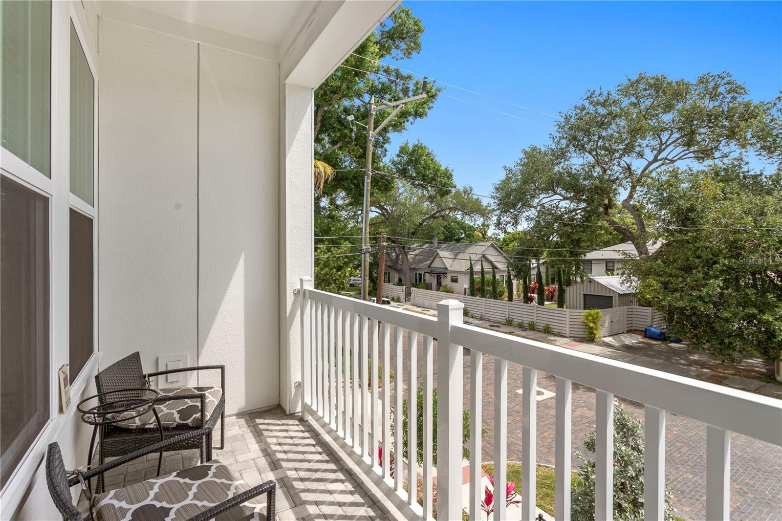 Image 34 of 41 For 114 21 Street N