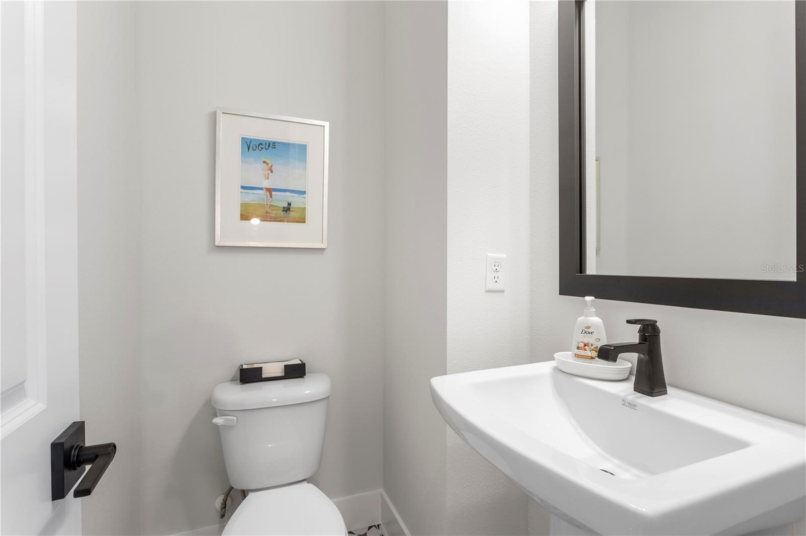 Image 37 of 41 For 114 21 Street N