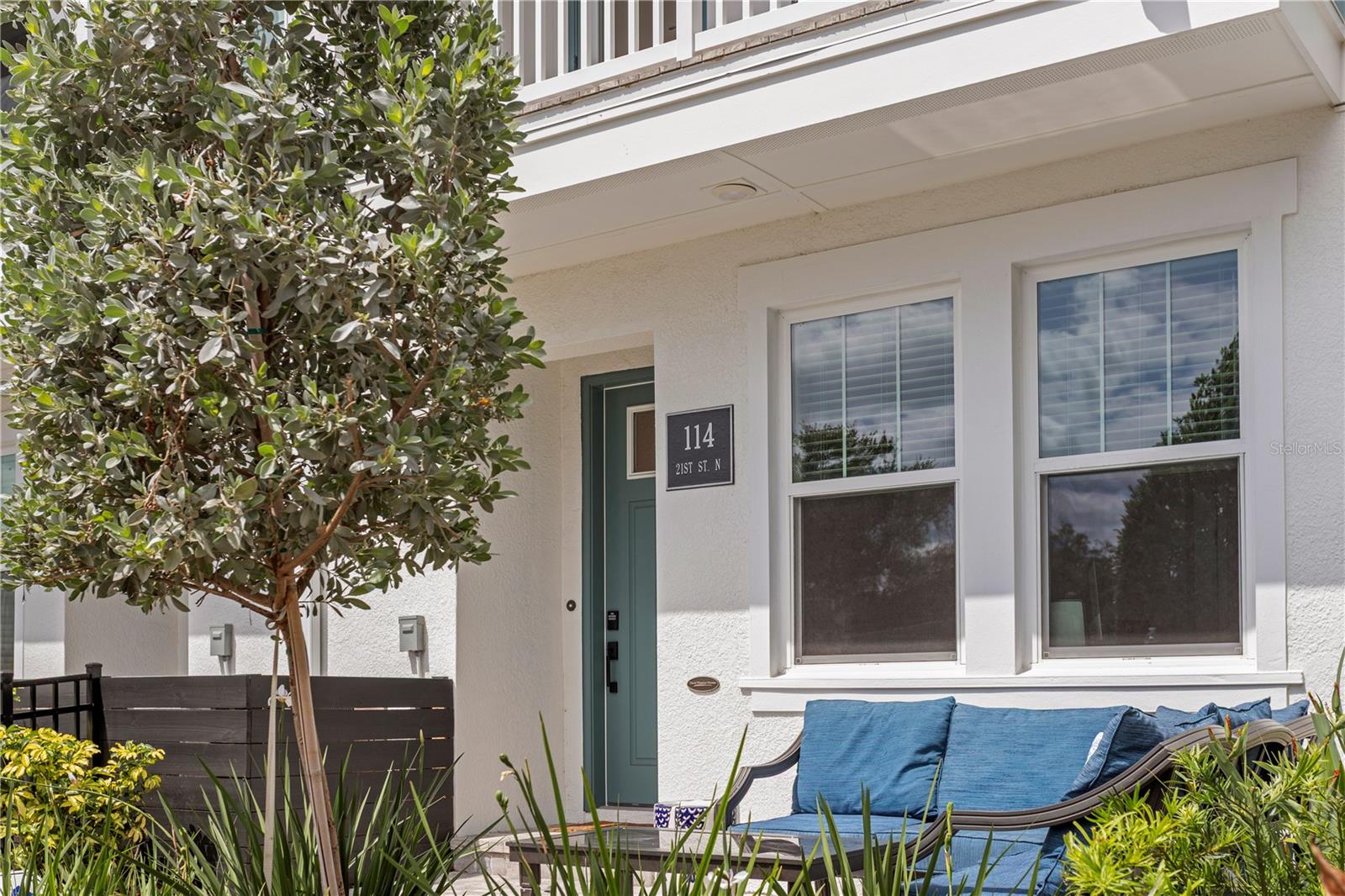 Image 8 of 41 For 114 21 Street N