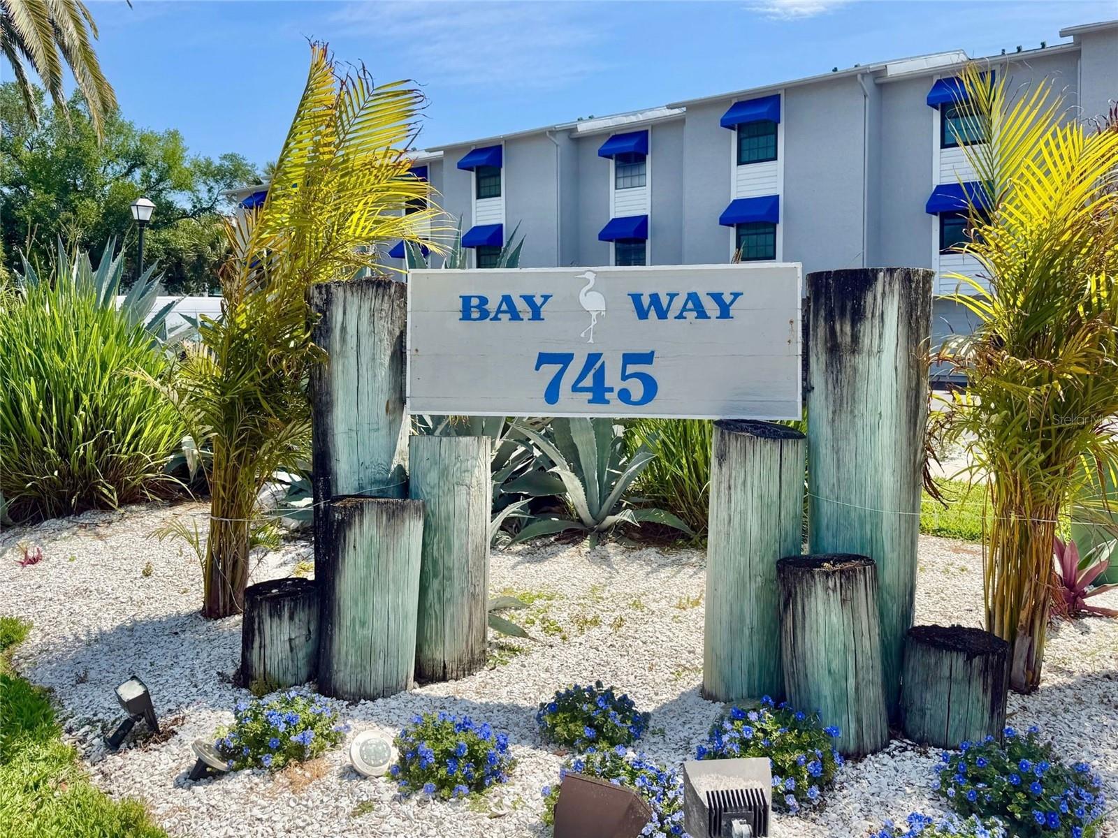 Image 2 of 50 For 745 Pinellas Bayway S 202