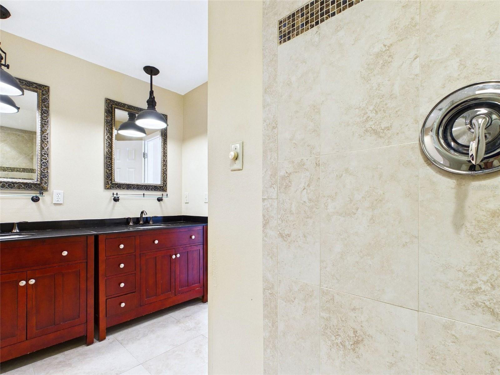 Image 28 of 50 For 745 Pinellas Bayway S 202