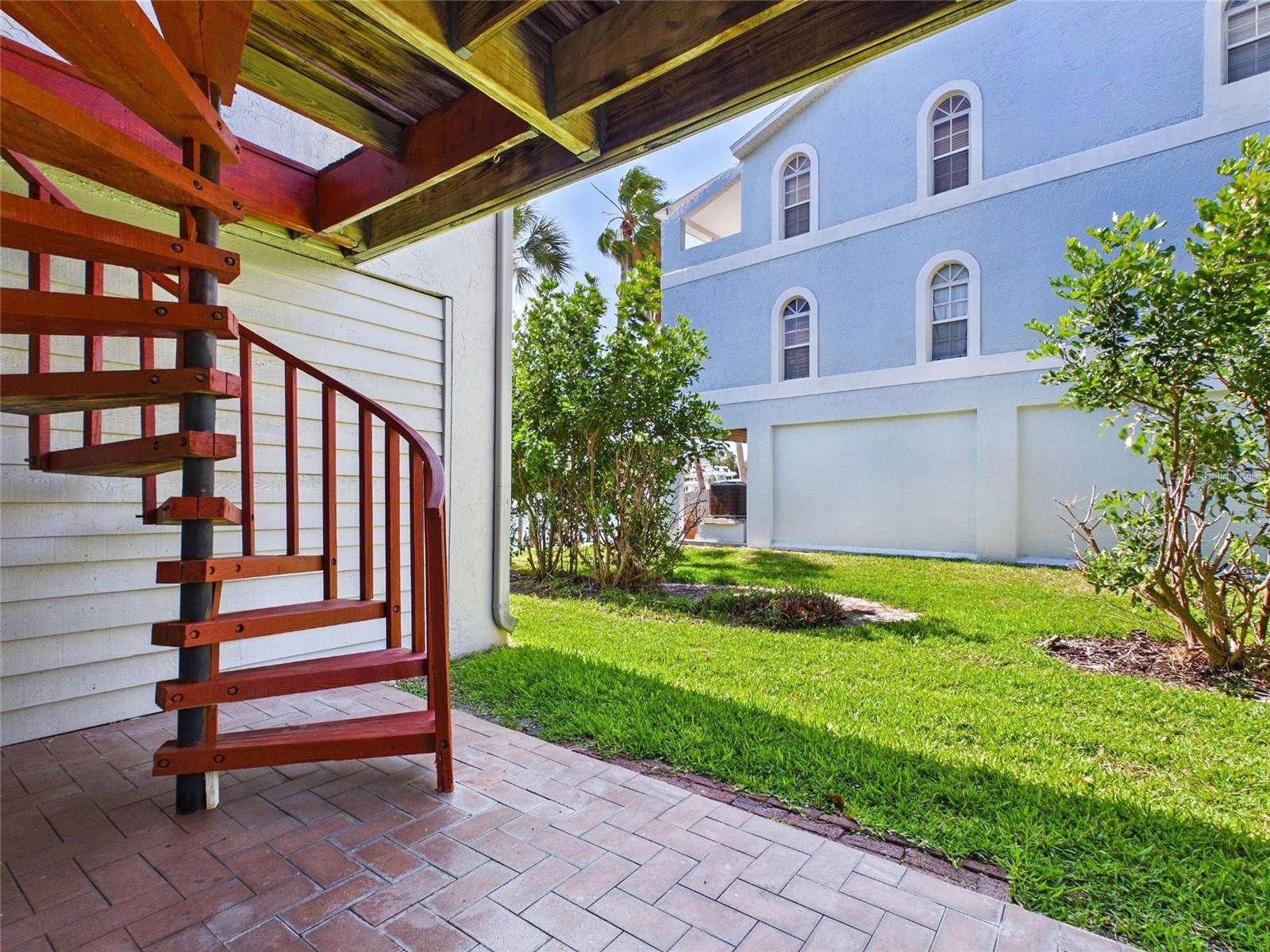 Image 36 of 50 For 745 Pinellas Bayway S 202