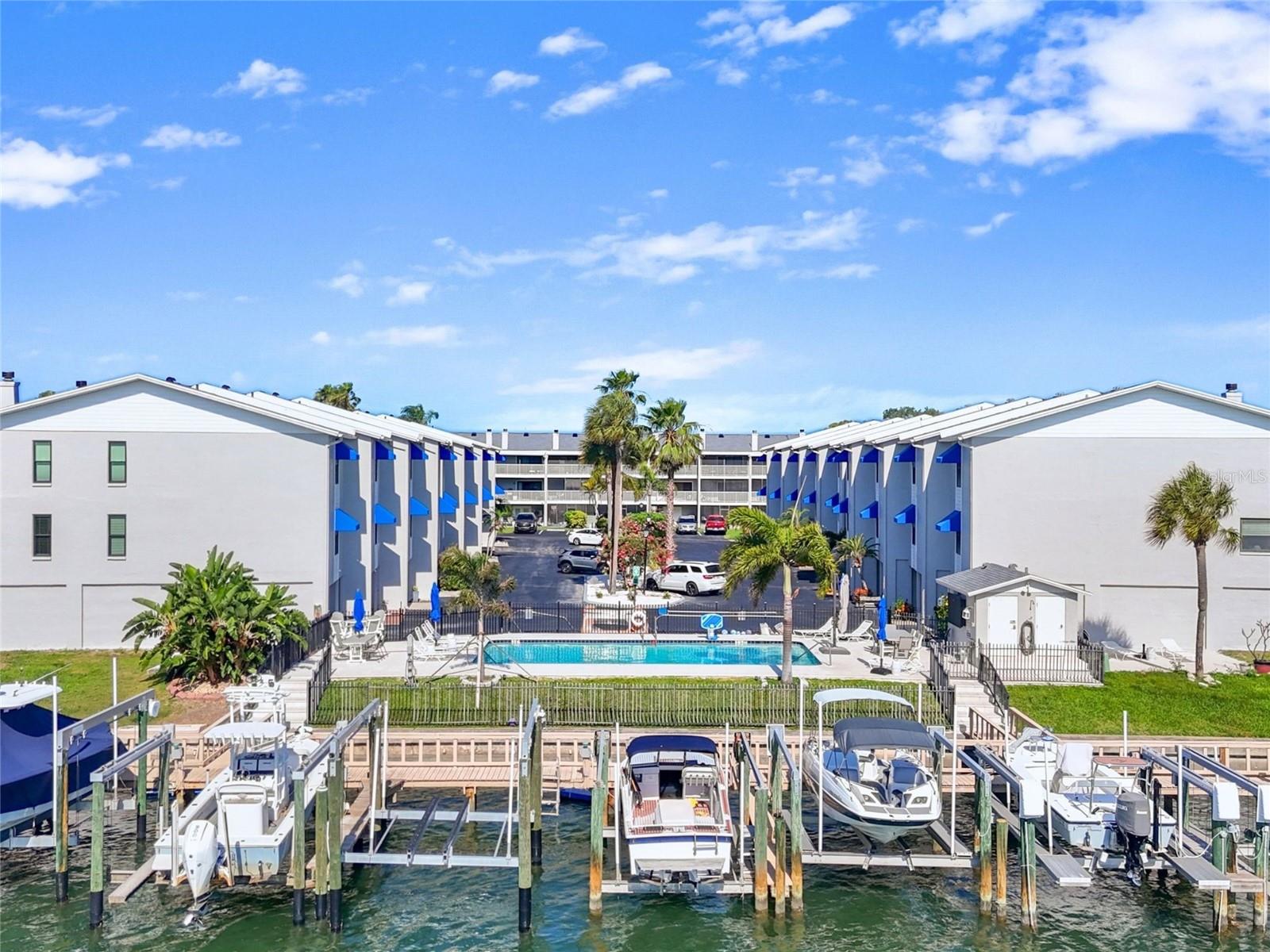 Image 43 of 50 For 745 Pinellas Bayway S 202