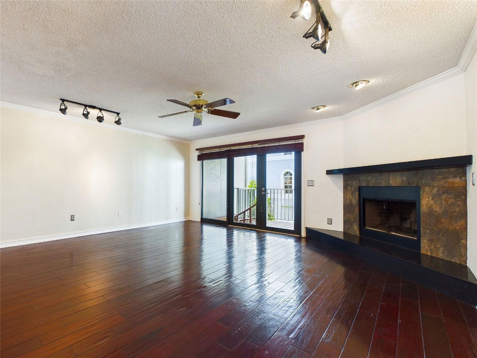 Image 6 of 50 For 745 Pinellas Bayway S 202