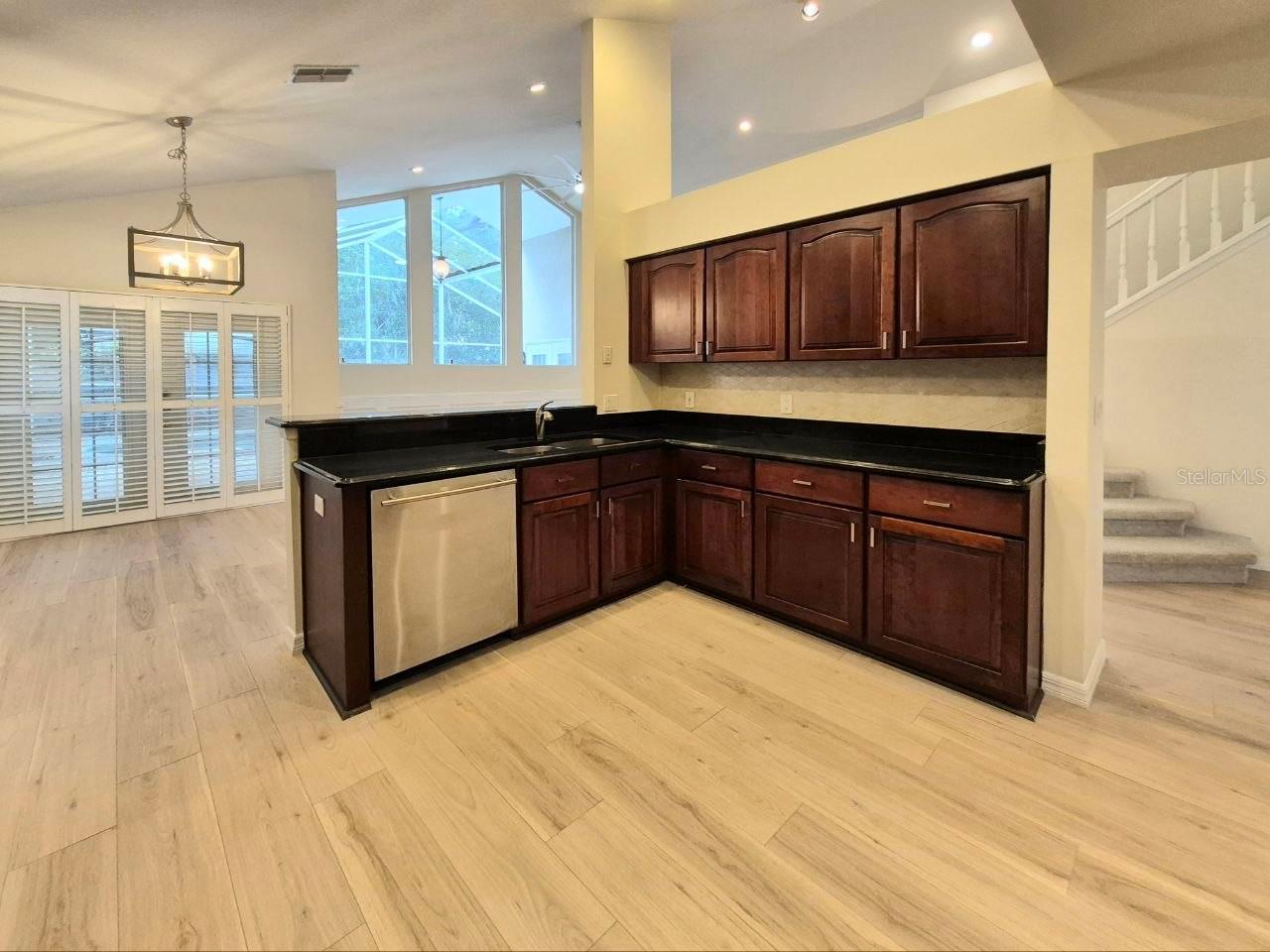 Image 14 of 68 For 2214 Green Oaks Lane