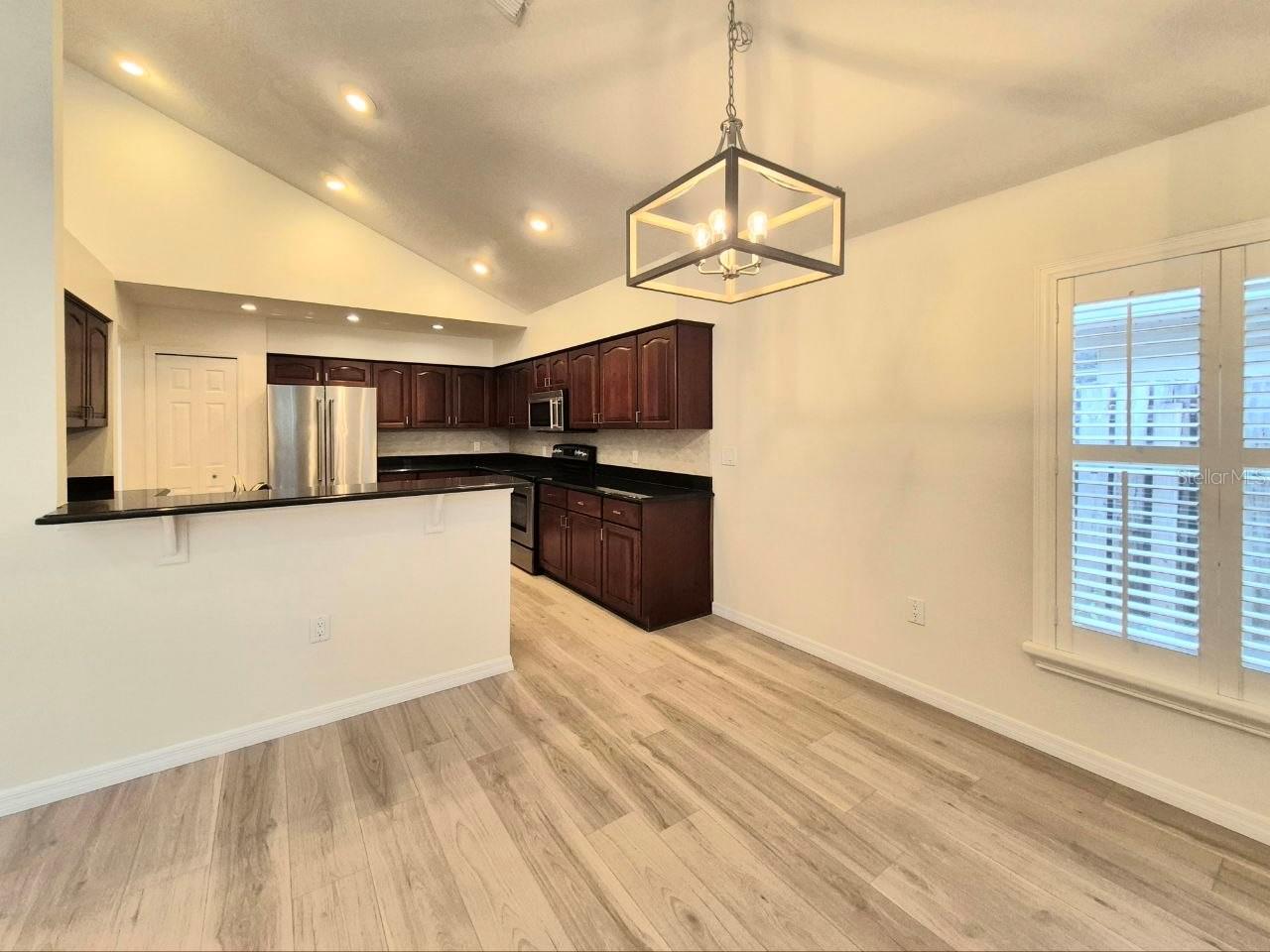 Image 18 of 68 For 2214 Green Oaks Lane