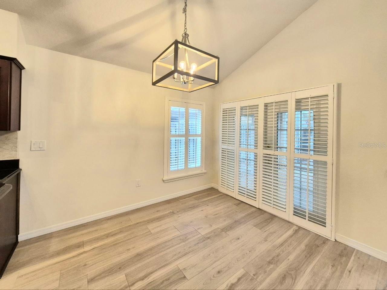 Image 19 of 68 For 2214 Green Oaks Lane