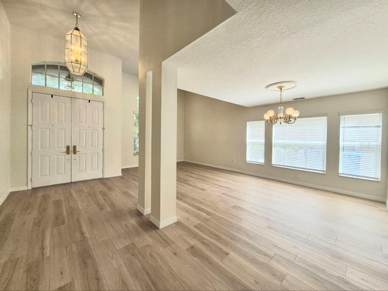 Image 9 of 68 For 2214 Green Oaks Lane