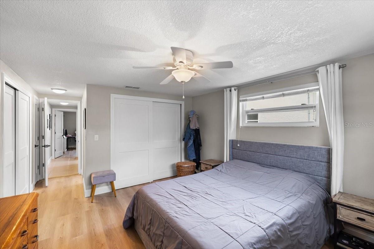 Image 18 of 45 For 15536 Century Drive