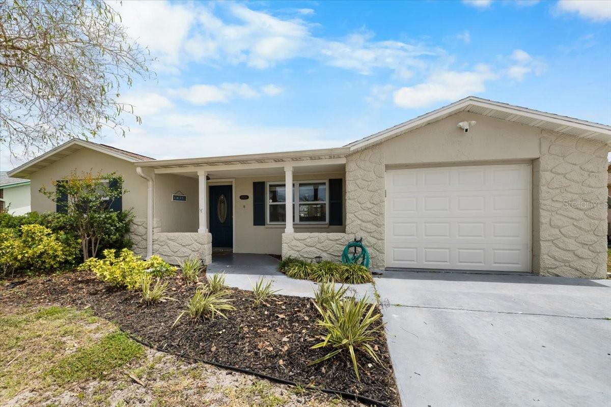 Image 7 of 45 For 15536 Century Drive