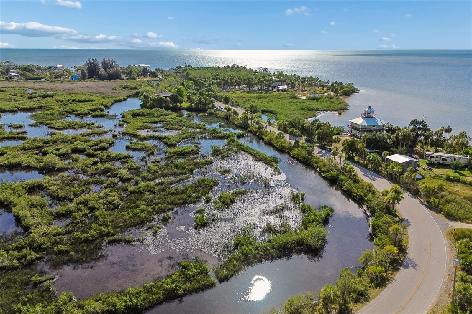 Listing photo id 2 for 10501 Pine Island Drive