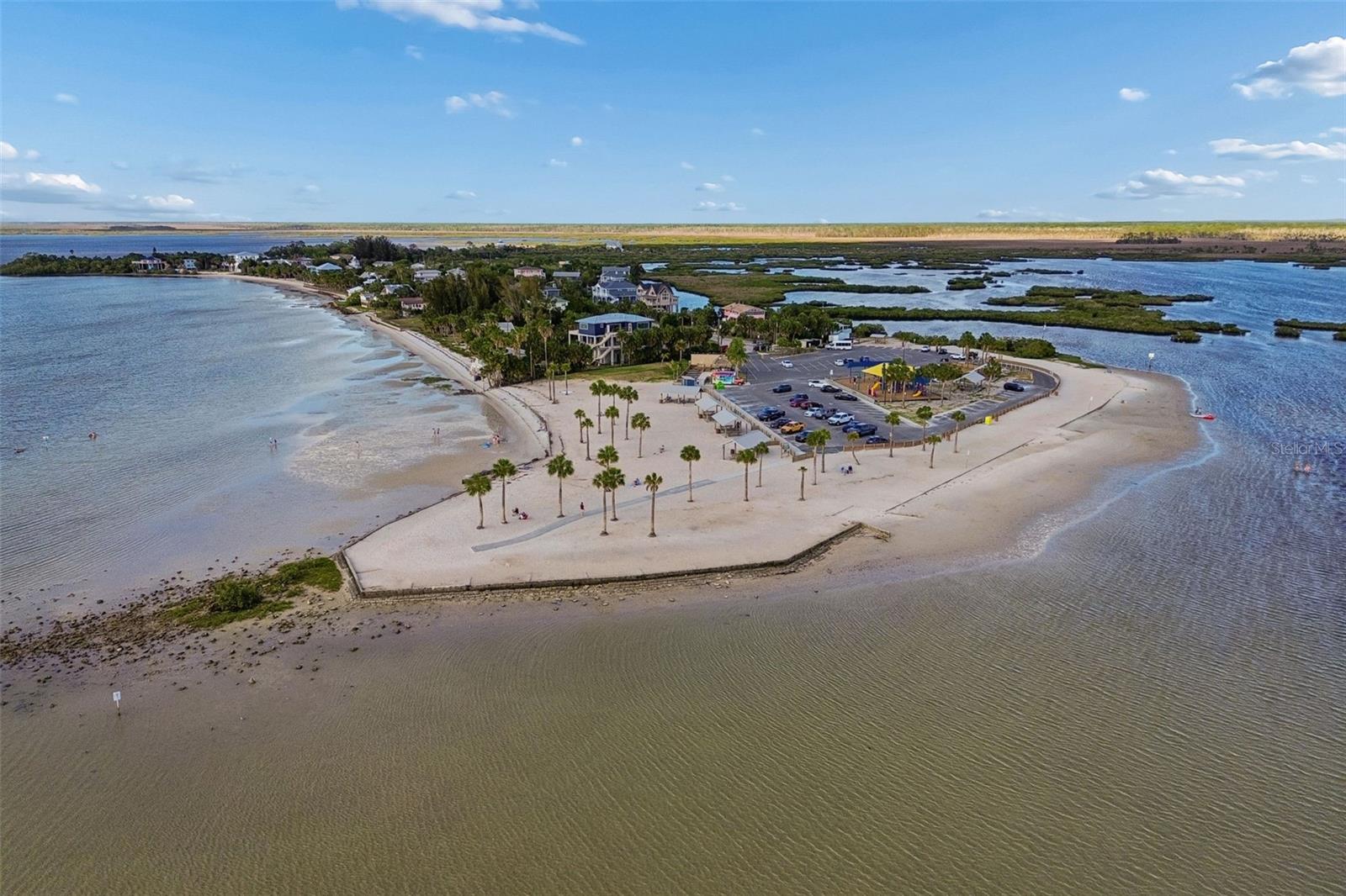 Listing photo id 39 for 10501 Pine Island Drive