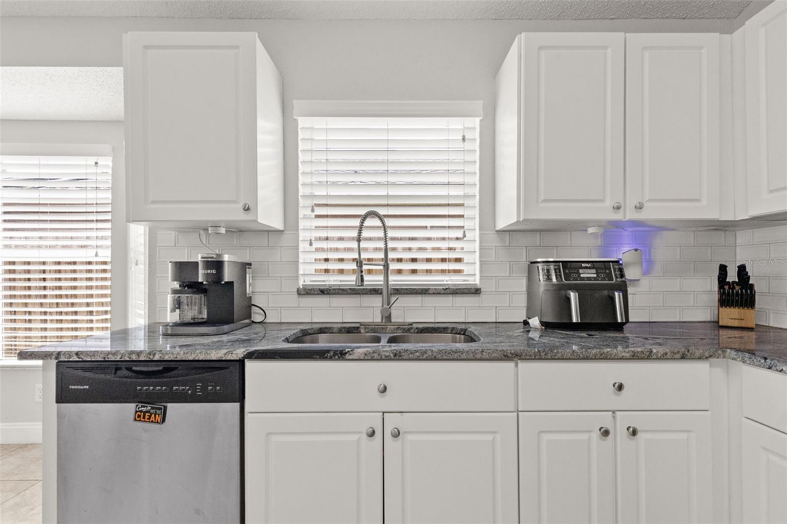 Image 11 of 39 For 4508 New Dawn Court