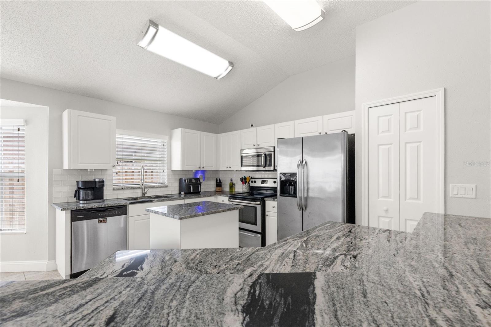 Image 12 of 39 For 4508 New Dawn Court