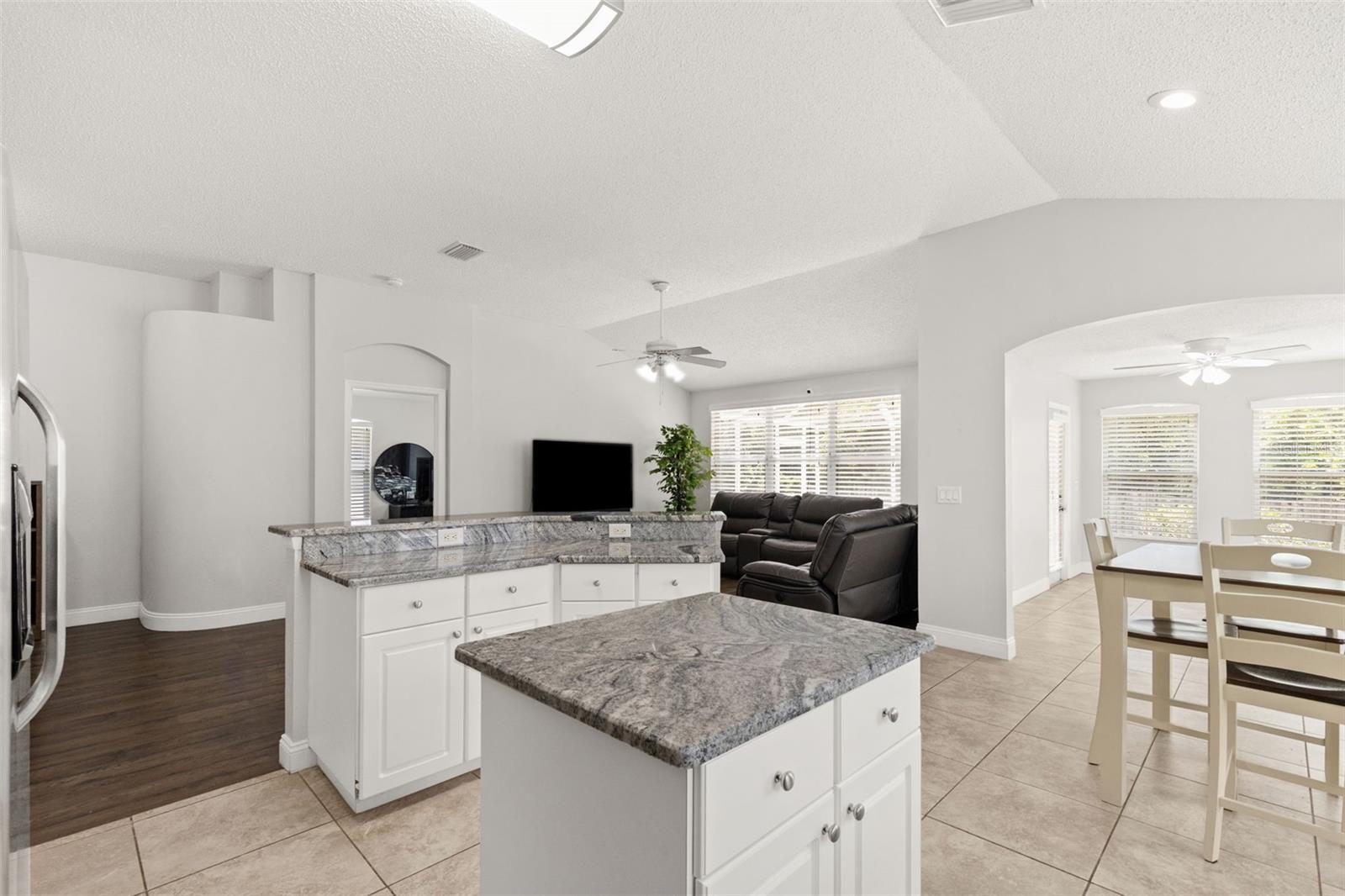 Image 13 of 39 For 4508 New Dawn Court