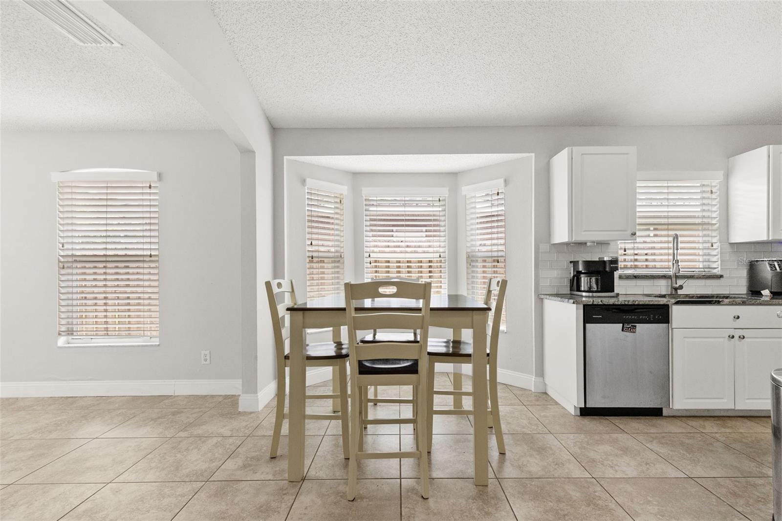 Image 16 of 39 For 4508 New Dawn Court