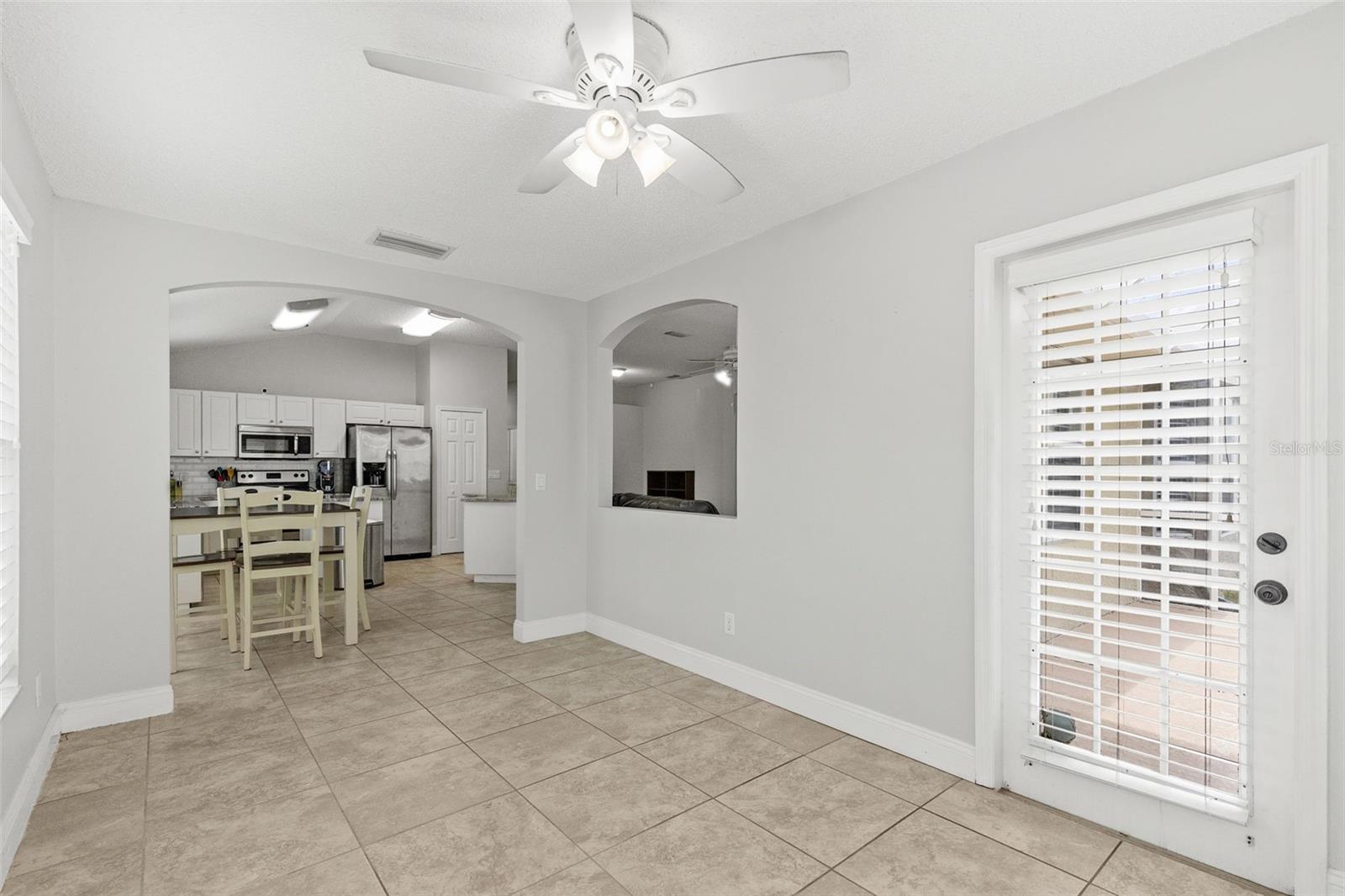 Image 18 of 39 For 4508 New Dawn Court