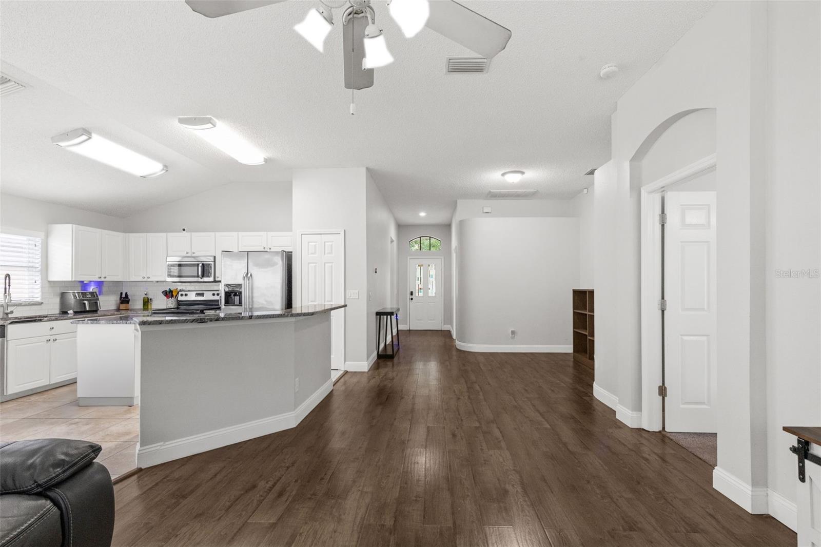 Image 19 of 39 For 4508 New Dawn Court