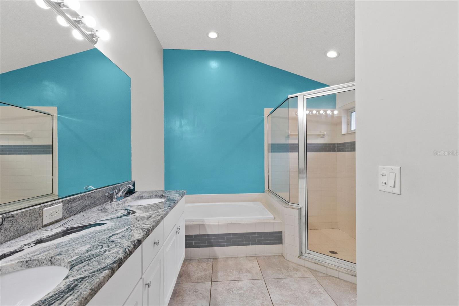 Image 22 of 39 For 4508 New Dawn Court