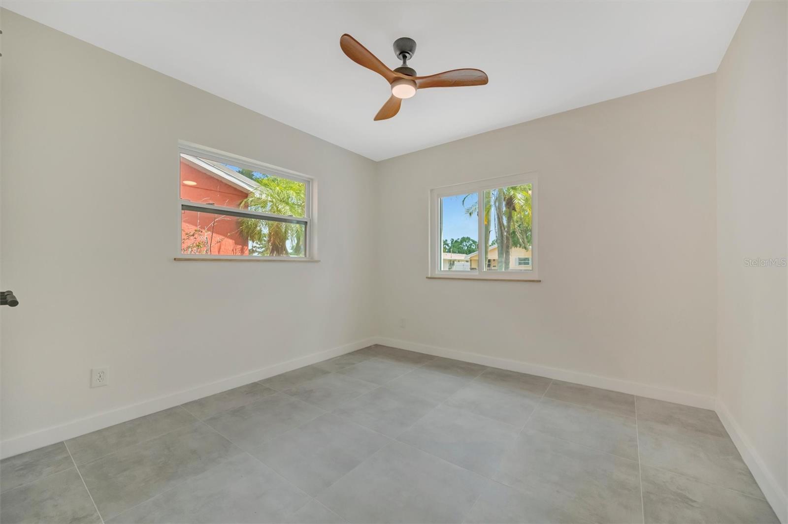 Image 24 of 58 For 647 74th Avenue N