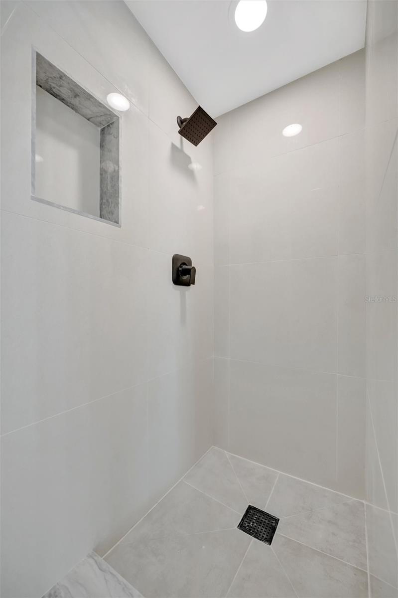Image 36 of 58 For 647 74th Avenue N