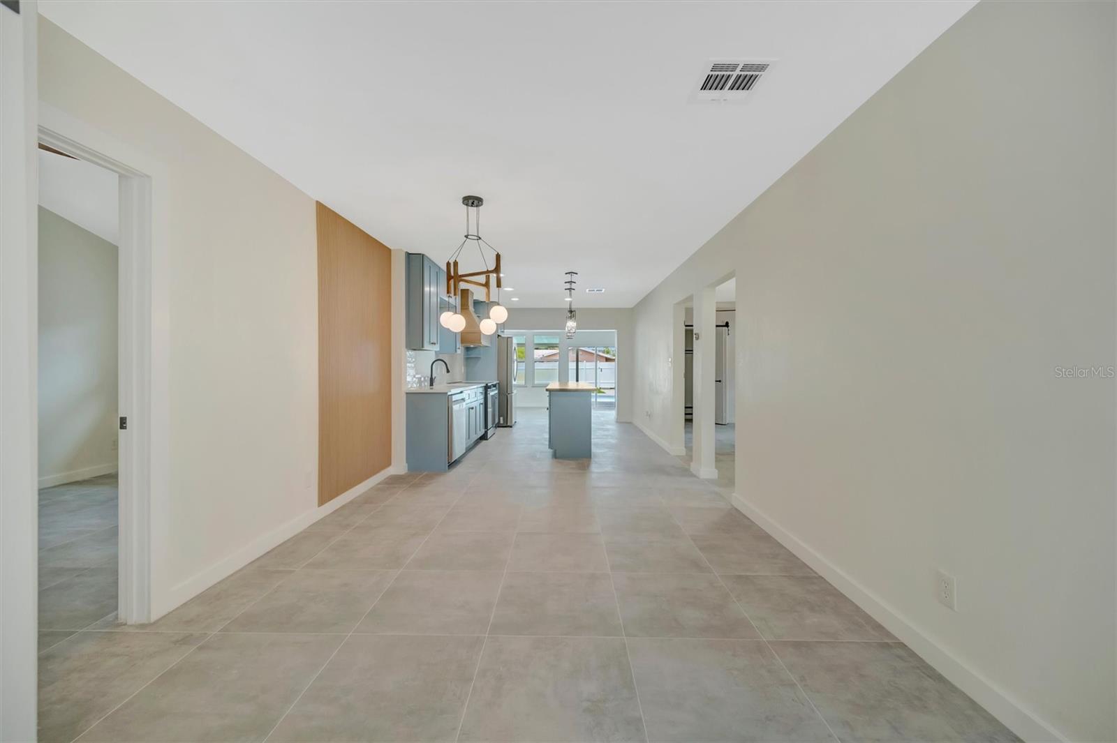 Image 4 of 58 For 647 74th Avenue N