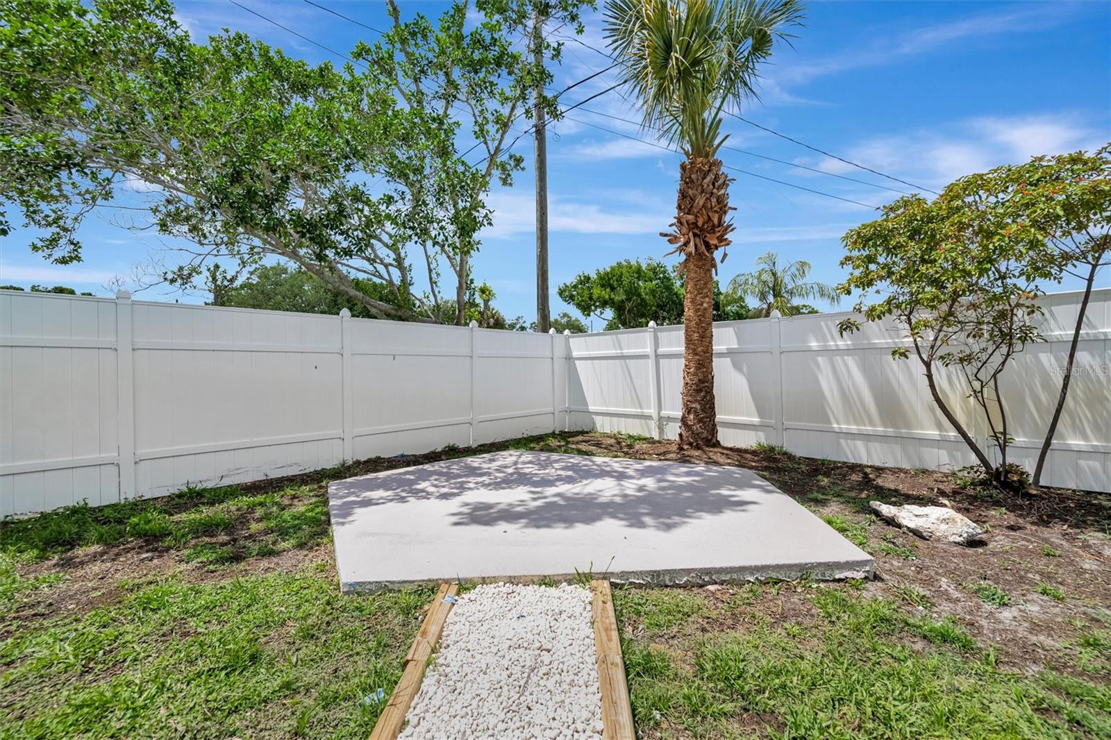 Image 46 of 58 For 647 74th Avenue N